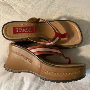 Y2K retro MUDD platform sandals